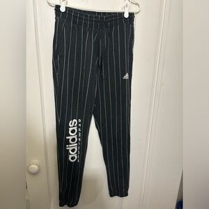 Adidas black and white Pinstripe jogger style Sweatpants sweats size Medium